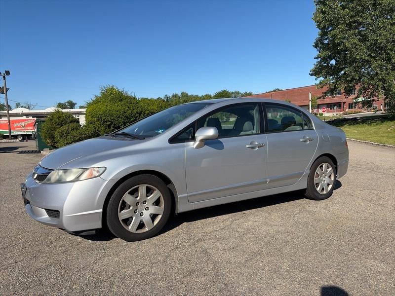 Honda Civic 4dr Sdn LX Auto 2010