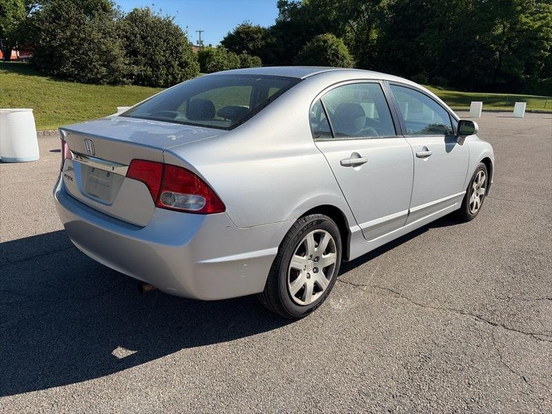 Honda Civic 4dr Sdn LX Auto 2010