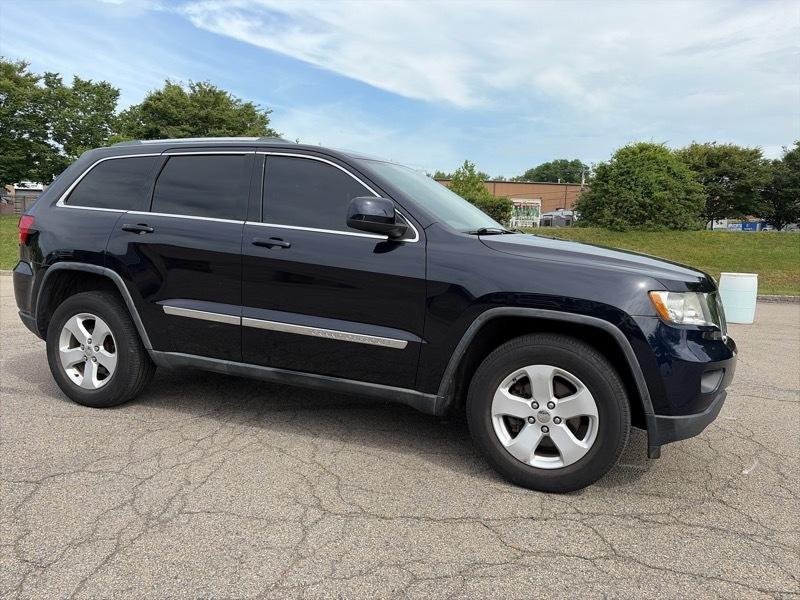 Jeep Grand Cherokee Laredo 4WD 2011