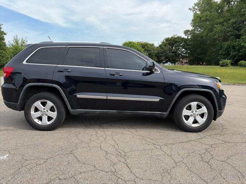Jeep Grand Cherokee Laredo 4WD 2011