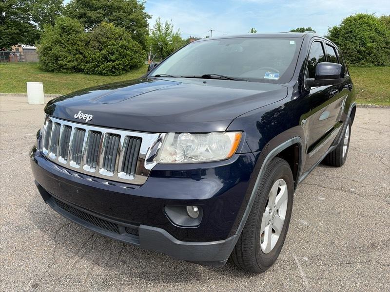 Jeep Grand Cherokee Laredo 4WD 2011