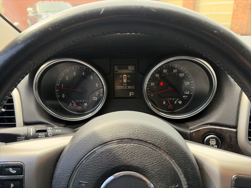 Jeep Grand Cherokee Laredo 4WD 2011