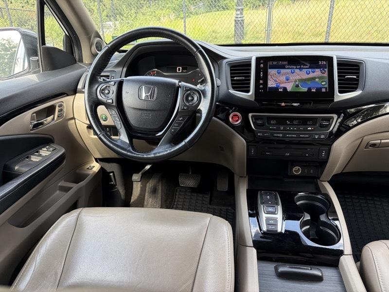 Honda Pilot Touring 4WD 2017