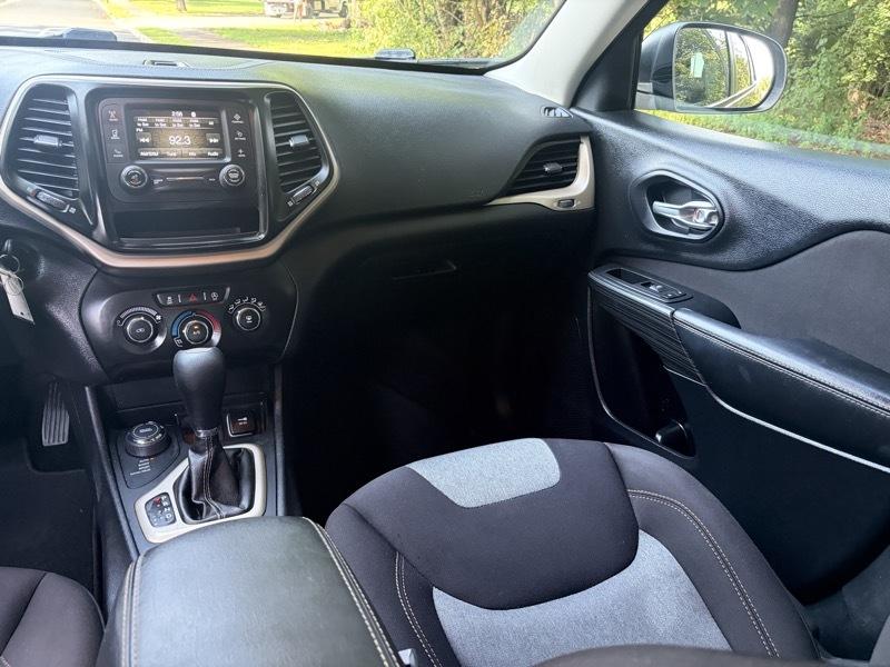 Jeep Cherokee Sport 4WD 2017