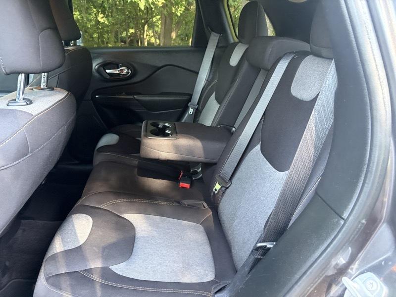 Jeep Cherokee Sport 4WD 2017