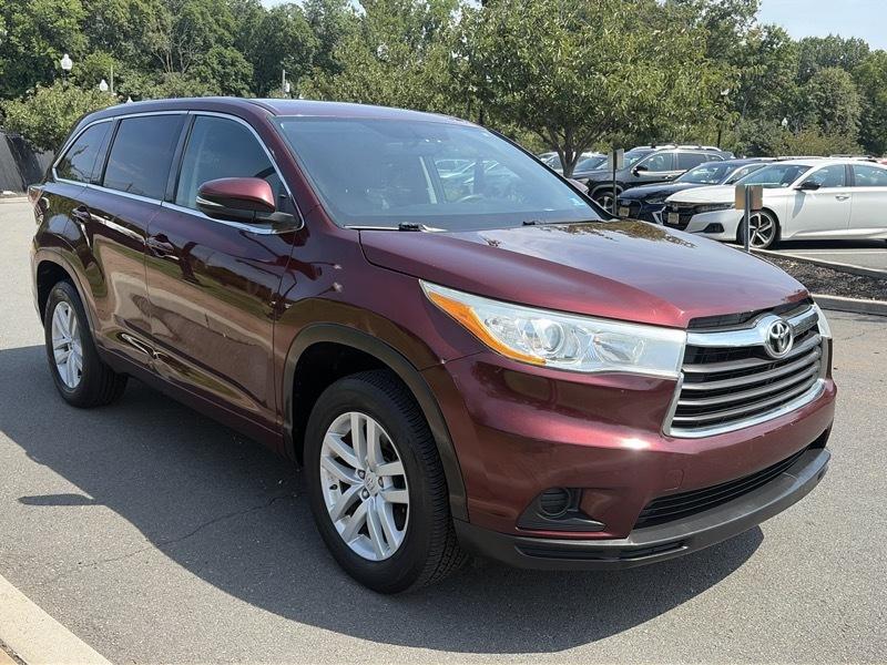 Toyota Highlander LE FWD I4 2014