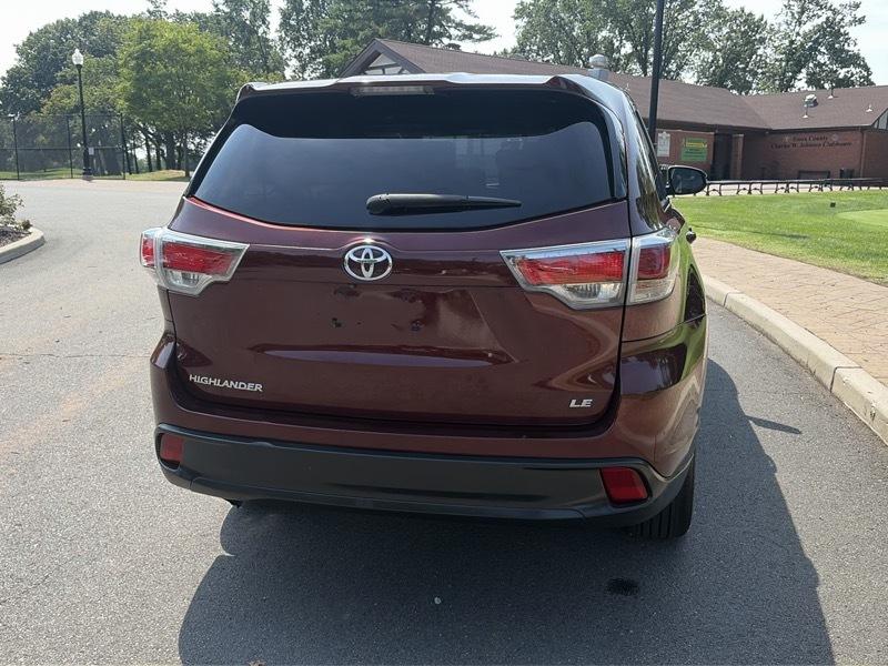 Toyota Highlander LE FWD I4 2014