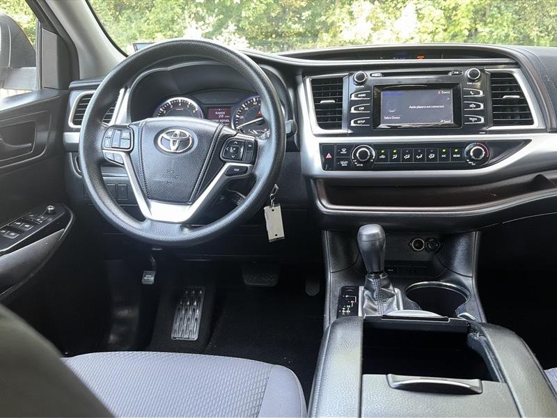 Toyota Highlander LE FWD I4 2014