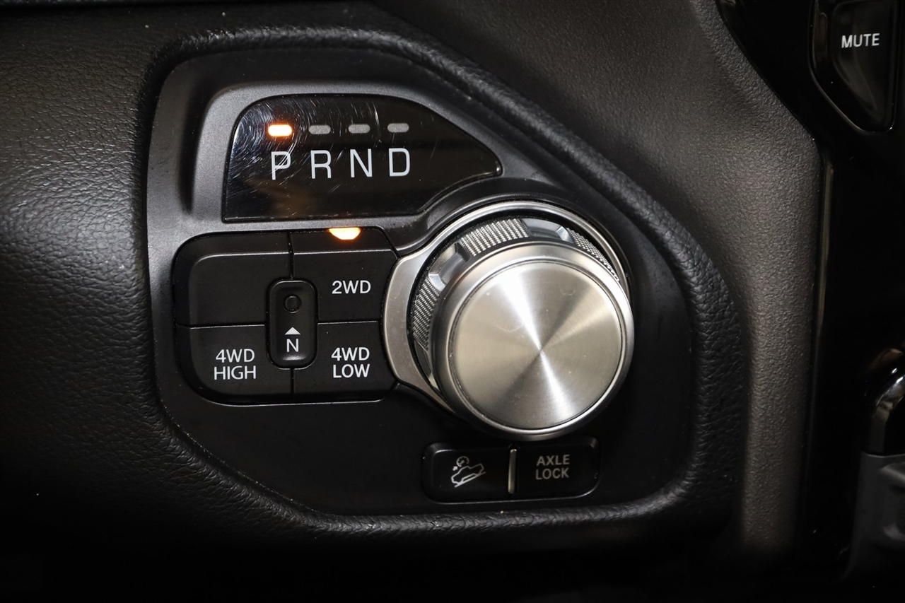 RAM 1500 Rebel Crew Cab SB 4WD 2021