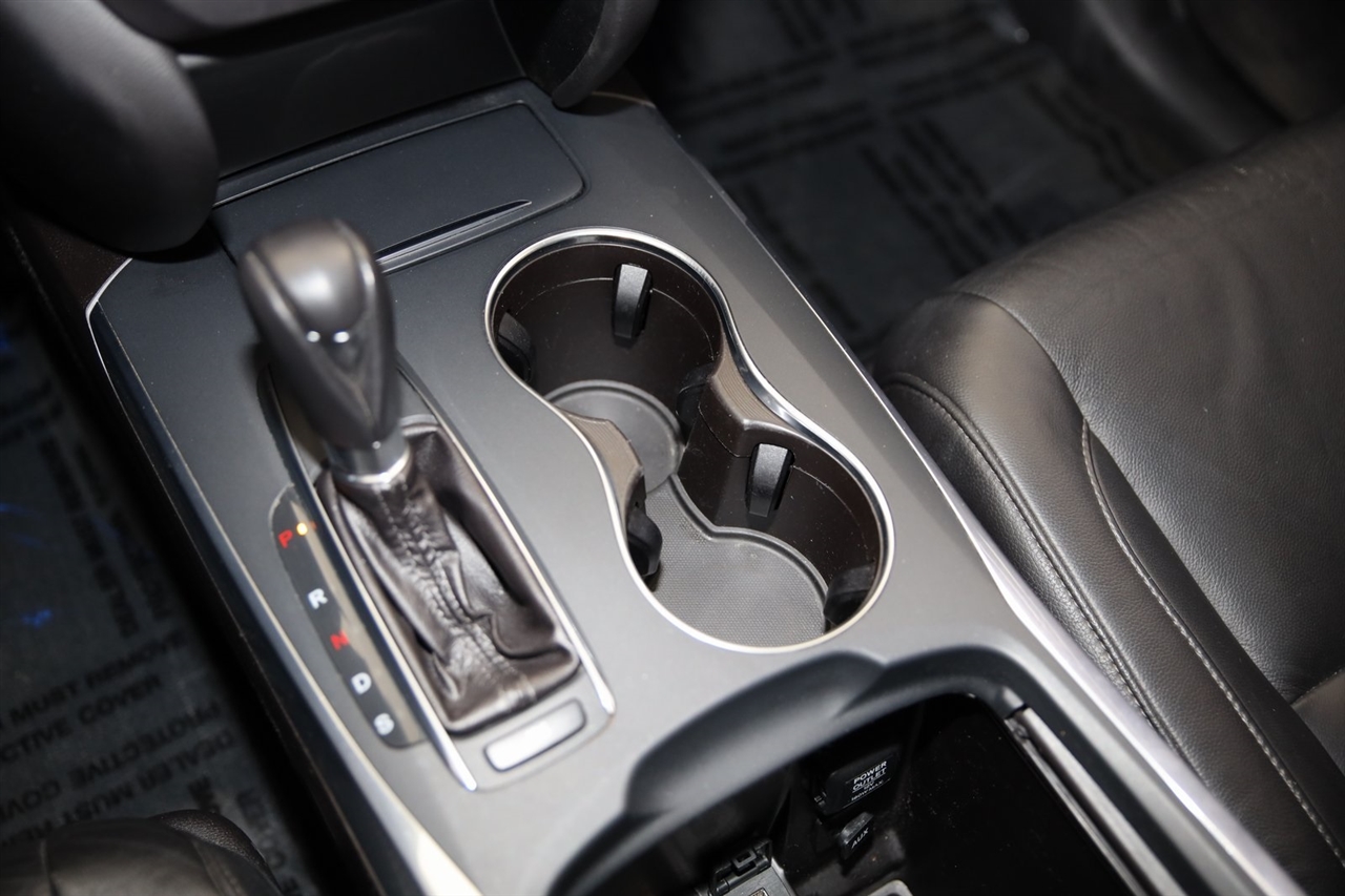 Acura MDX 6-Spd AT w/Tech Package 2015