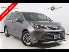 2021 Toyota Sienna 