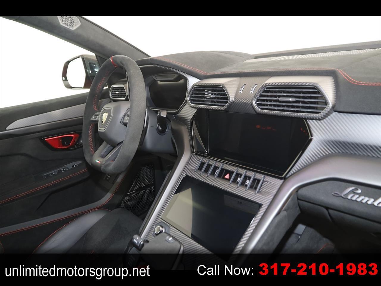 2024 Lamborghini Urus Performante