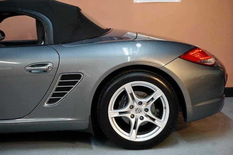 Porsche Boxster Base 2D Roadster 2009