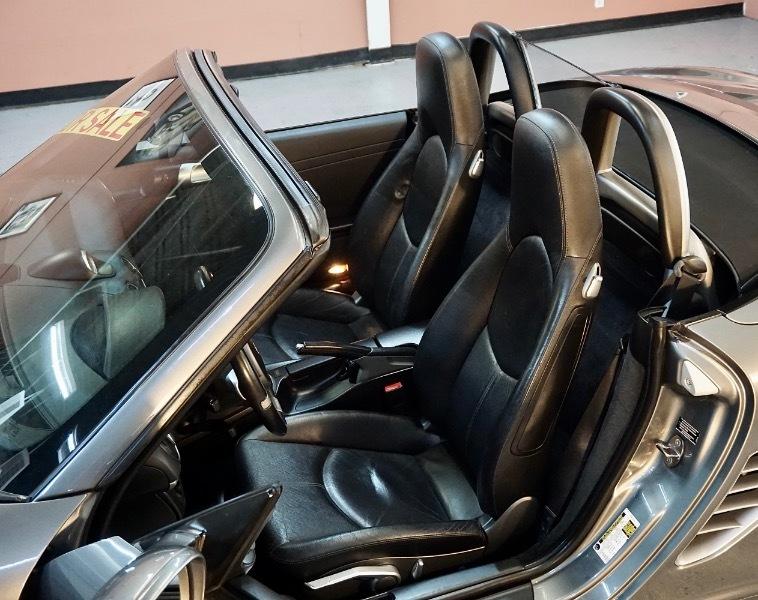 Porsche Boxster Base 2D Roadster 2009