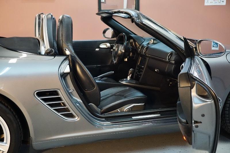 Porsche Boxster Base 2D Roadster 2009
