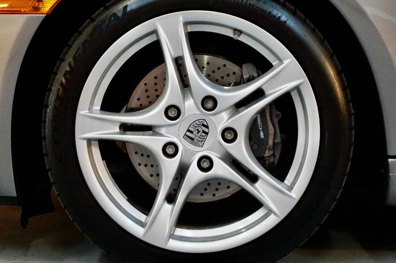 Porsche Boxster Base 2D Roadster 2009