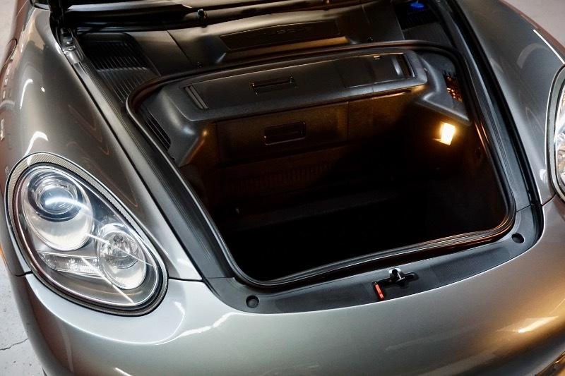 Porsche Boxster Base 2D Roadster 2009