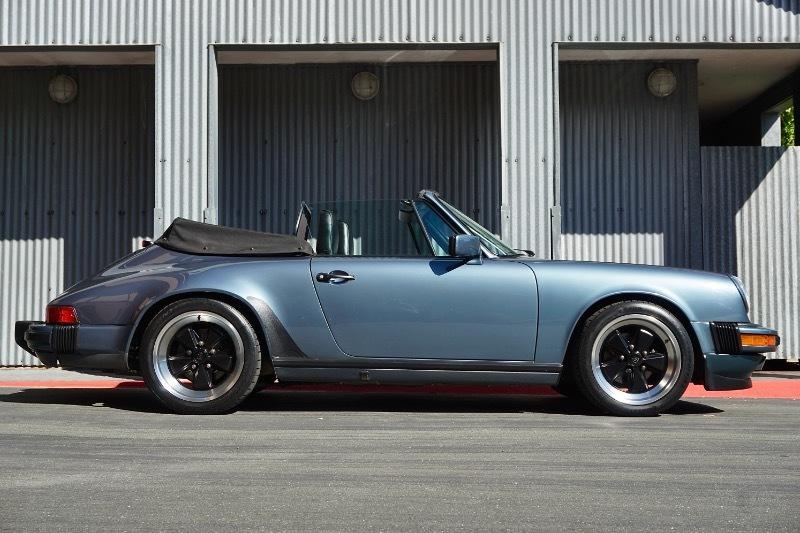 Porsche 911 Carrera 2dr Cabriolet 5-Spd 1987