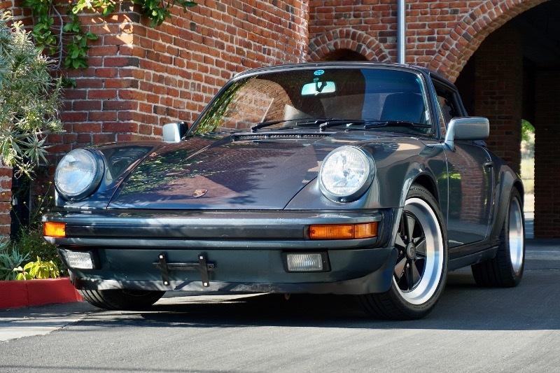 Porsche 911 Carrera 2dr Cabriolet 5-Spd 1987