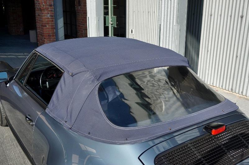 Porsche 911 Carrera 2dr Cabriolet 5-Spd 1987