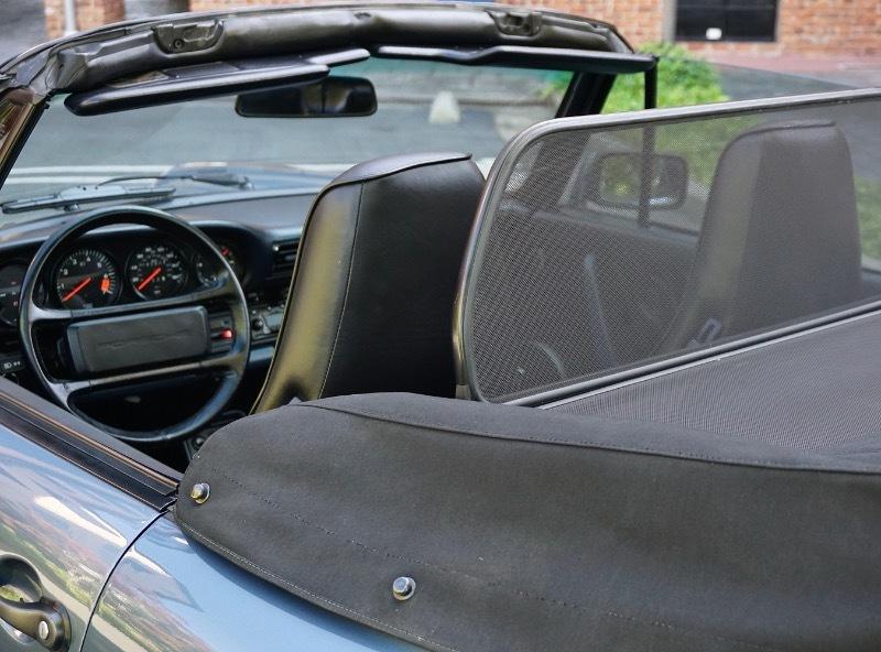 Porsche 911 Carrera 2dr Cabriolet 5-Spd 1987