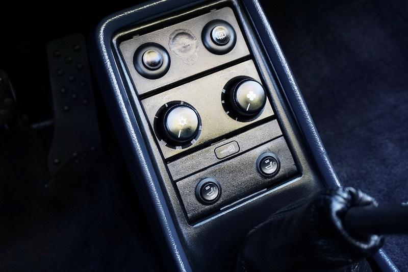 Porsche 911 Carrera 2dr Cabriolet 5-Spd 1987