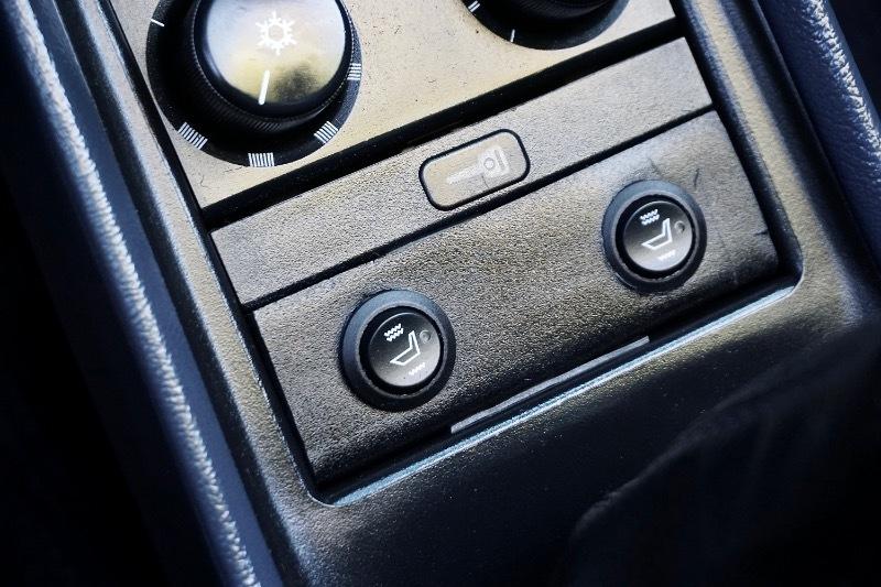 Porsche 911 Carrera 2dr Cabriolet 5-Spd 1987