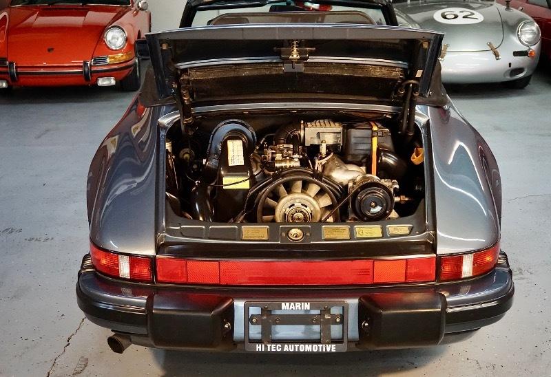 Porsche 911 Carrera 2dr Cabriolet 5-Spd 1987