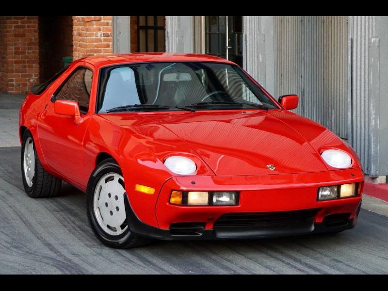 Porsche 928S 2dr Coupe 5-Spd 1986