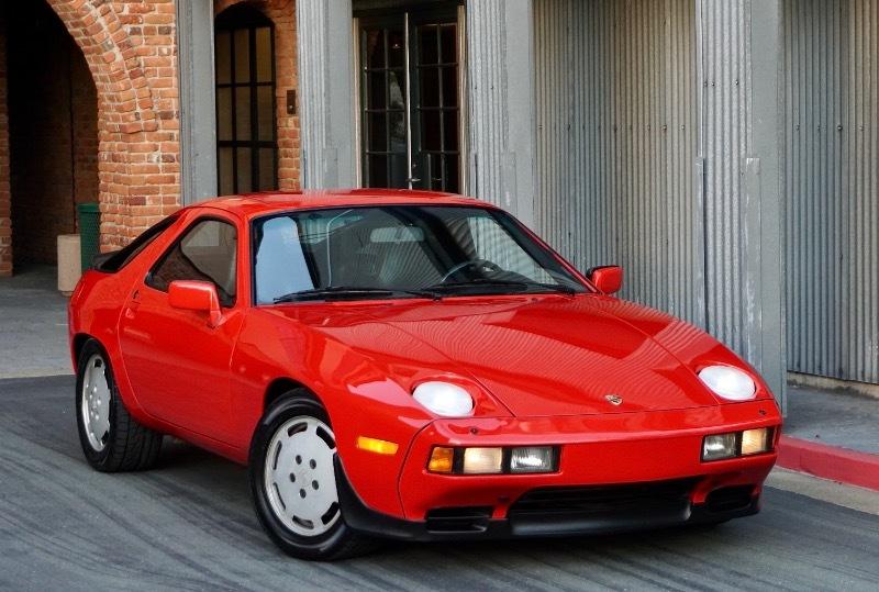 Porsche 928S 2dr Coupe 5-Spd 1986