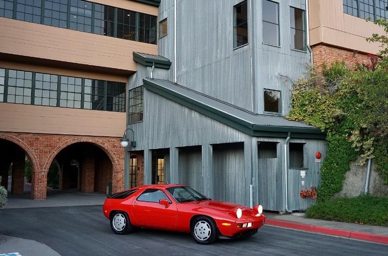 Porsche 928S 2dr Coupe 5-Spd 1986