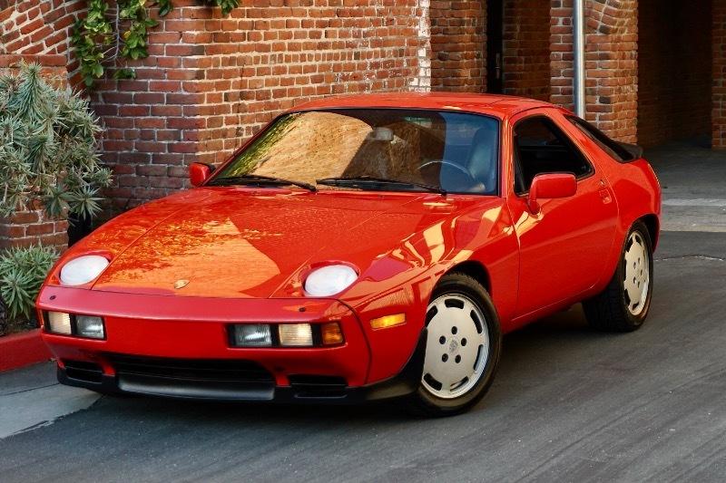 Porsche 928S 2dr Coupe 5-Spd 1986