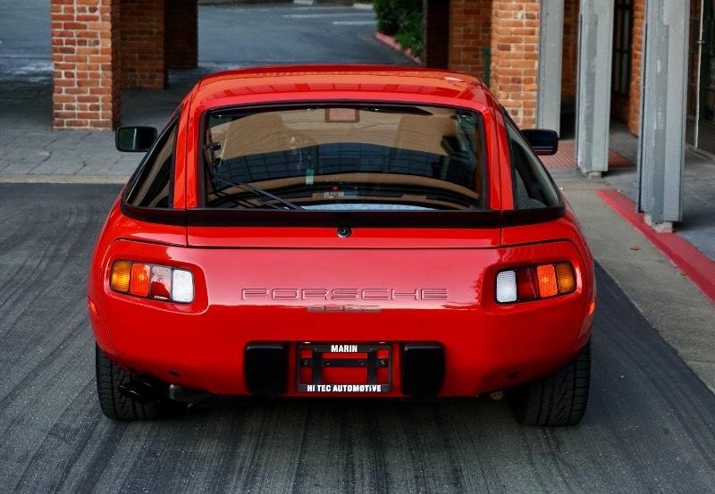Porsche 928S 2dr Coupe 5-Spd 1986