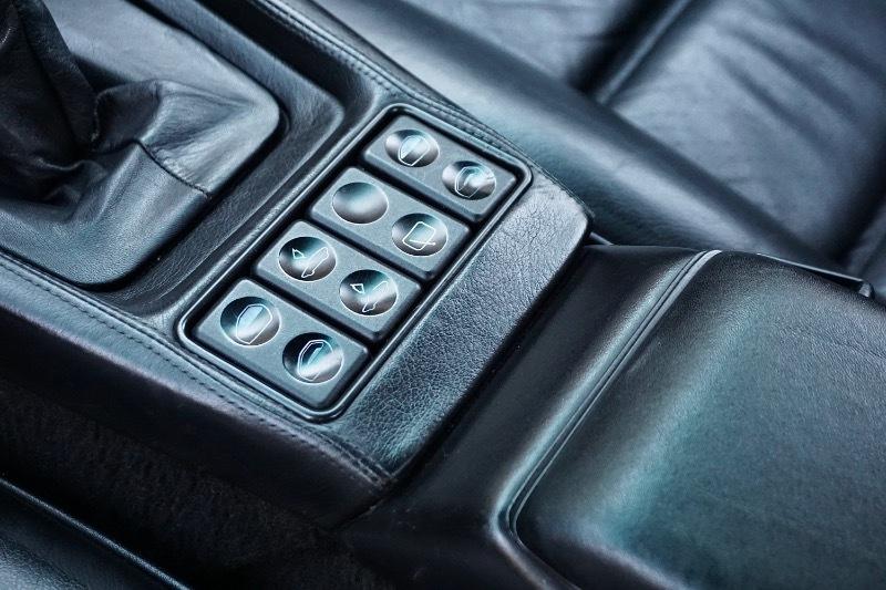 Porsche 928S 2dr Coupe 5-Spd 1986
