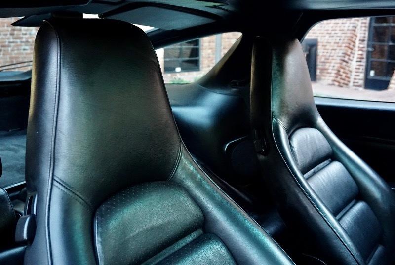 Porsche 928S 2dr Coupe 5-Spd 1986