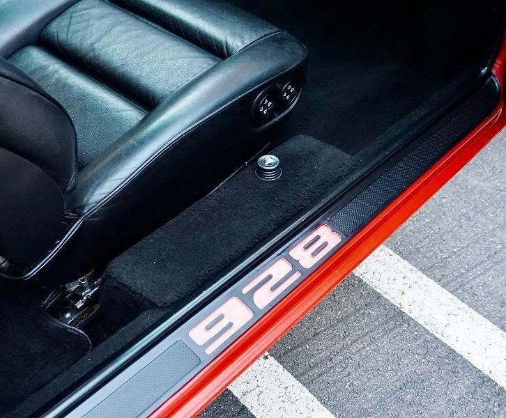 Porsche 928S 2dr Coupe 5-Spd 1986