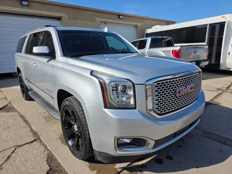 GMC Yukon Denali XL 4WD 2015