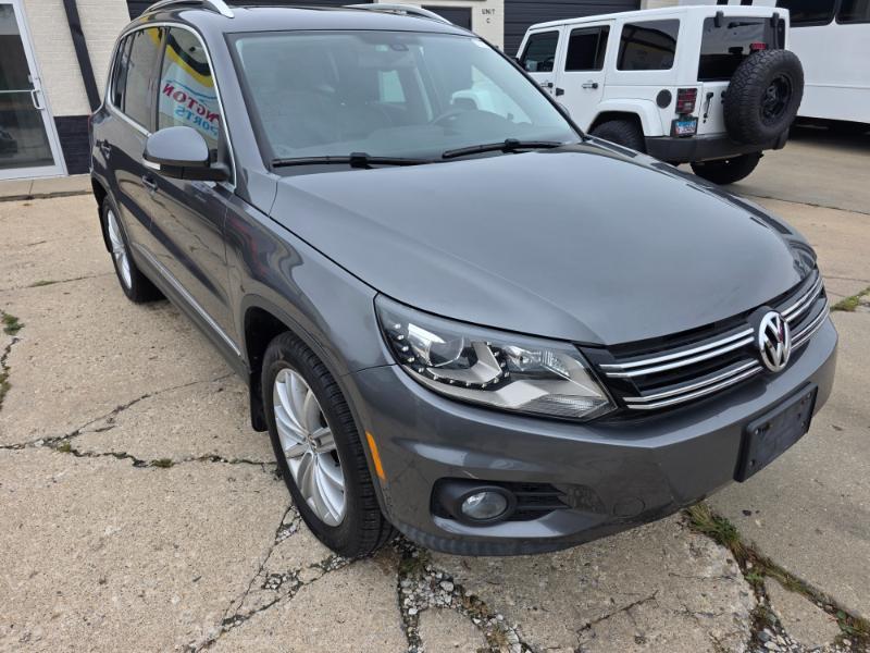Volkswagen Tiguan SE 2016