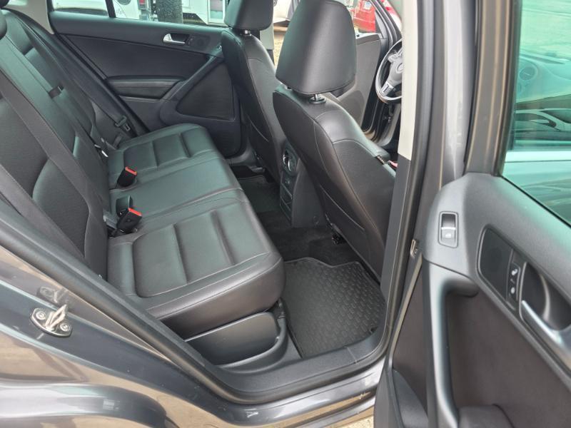 Volkswagen Tiguan SE 2016