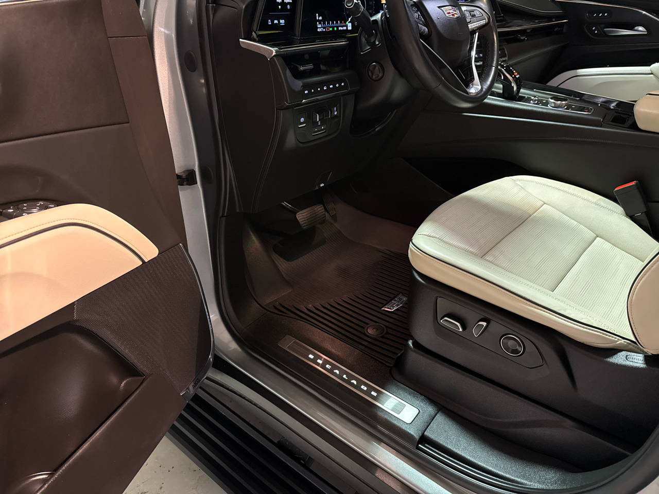 Cadillac Escalade Sport AWD 2023