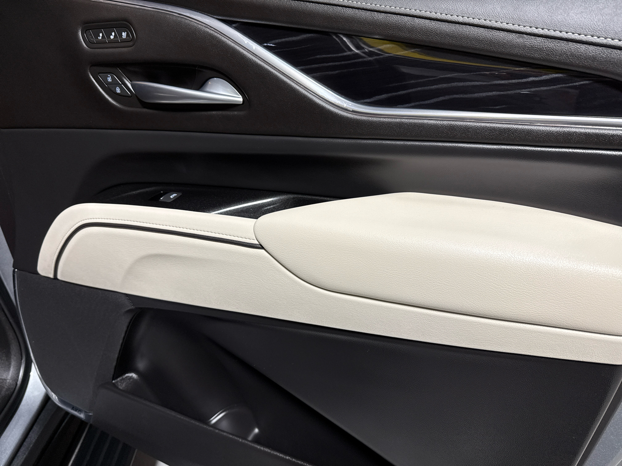 Cadillac Escalade Sport AWD 2023