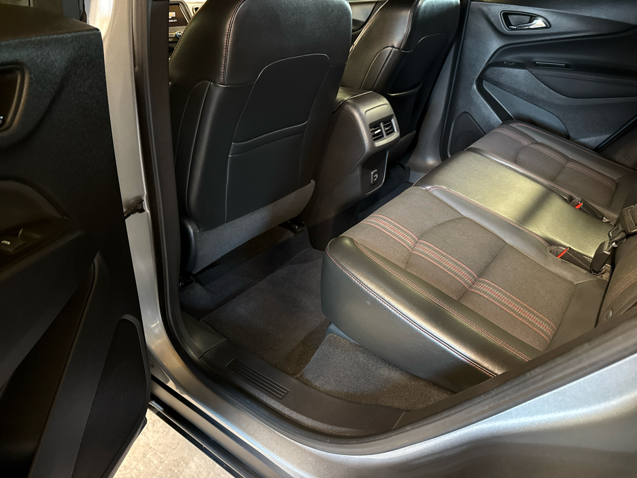 Chevrolet Equinox AWD 4dr RS 2023