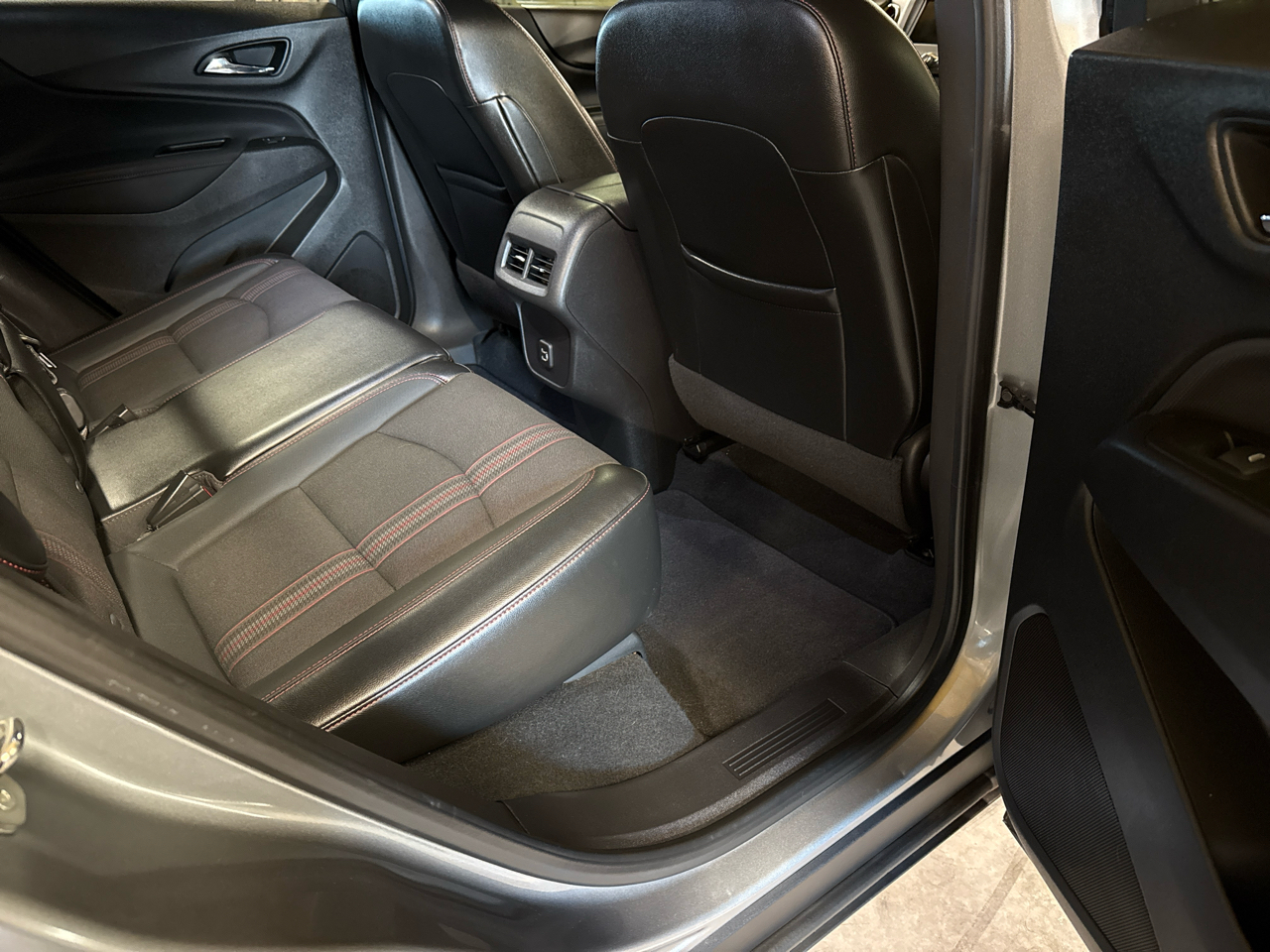 Chevrolet Equinox AWD 4dr RS 2023