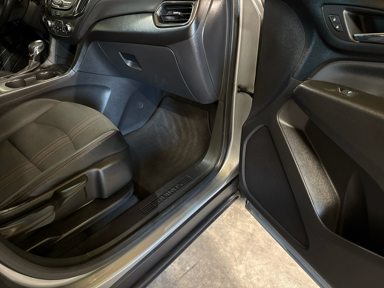 Chevrolet Equinox AWD 4dr RS 2023