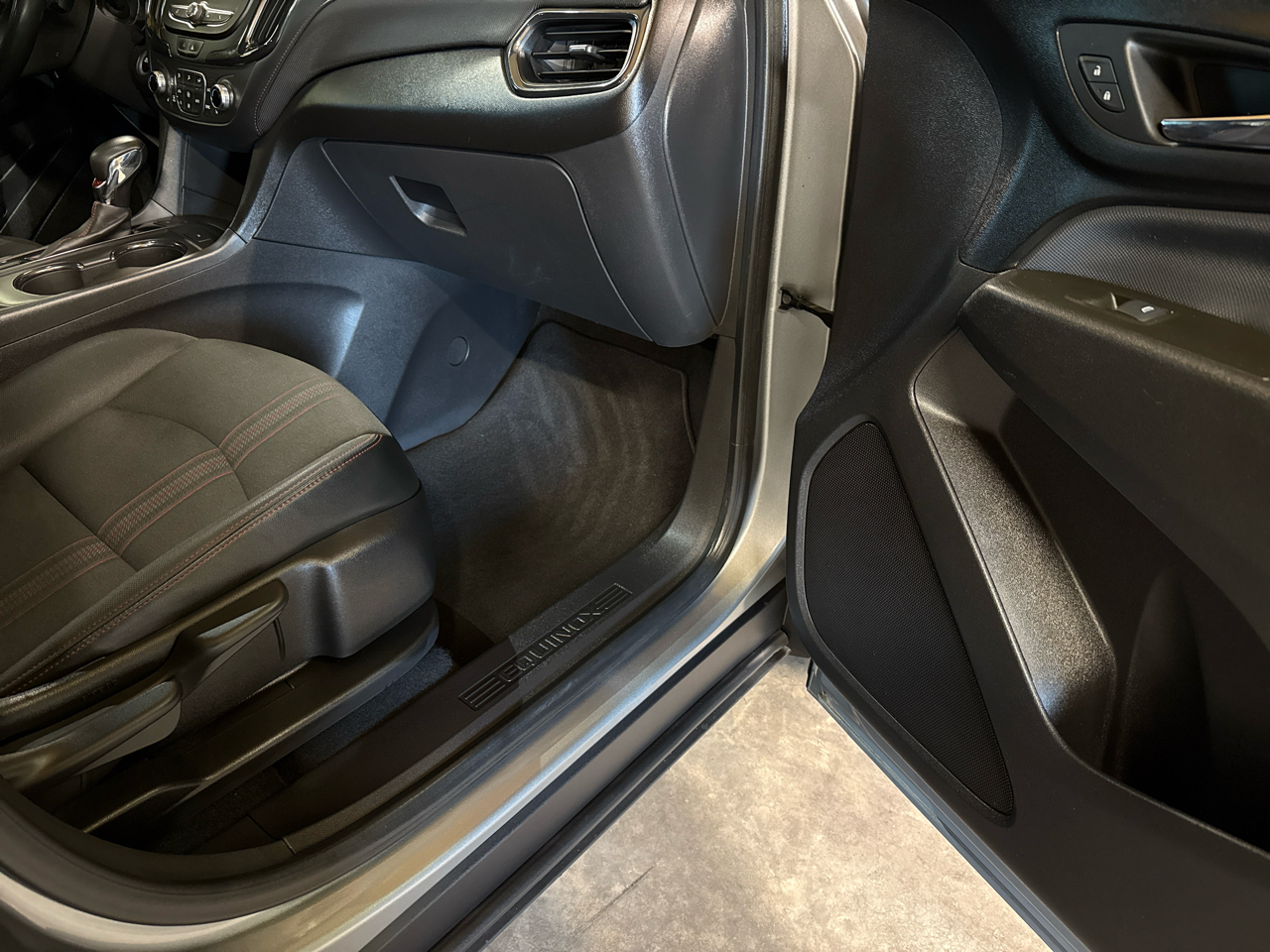 Chevrolet Equinox AWD 4dr RS 2023