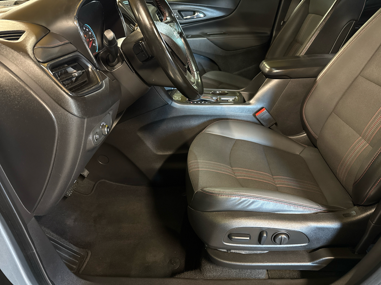 Chevrolet Equinox AWD 4dr RS 2023