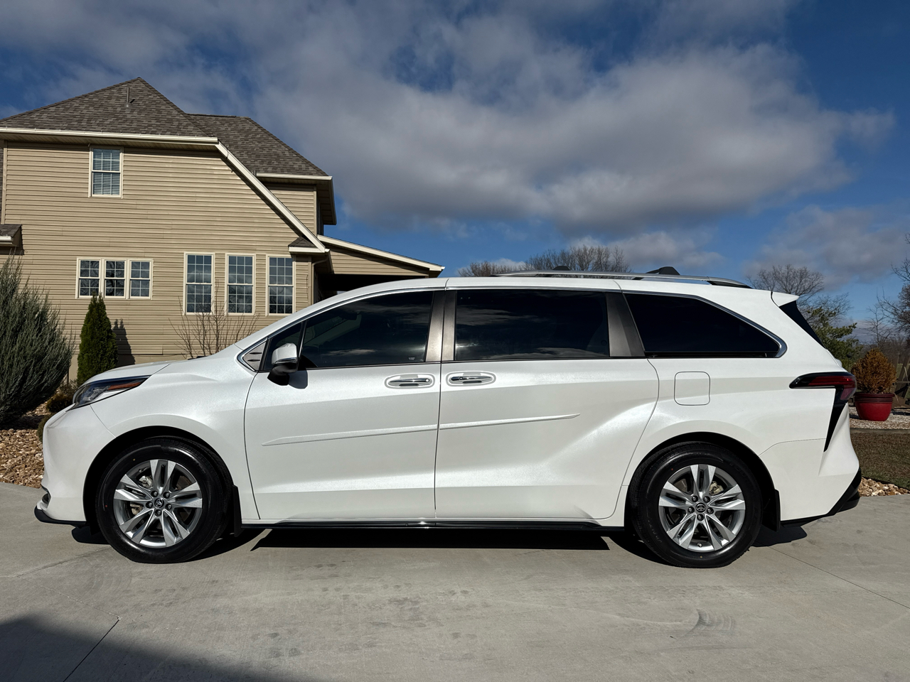 Toyota Sienna Limited FWD 7-Passenger (Natl) 2022