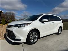 2022 Toyota Sienna 