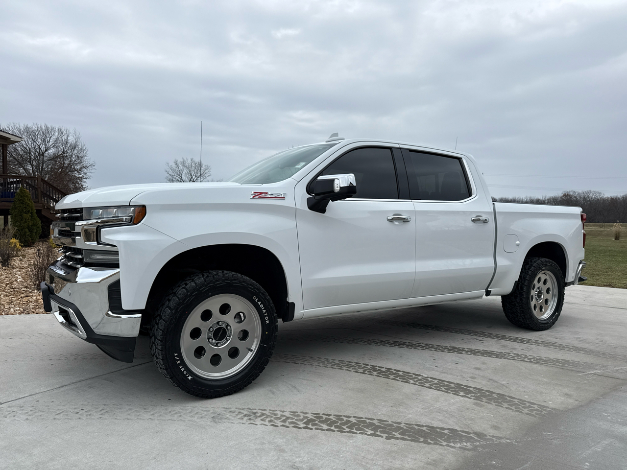 2021 Chevrolet Silverado 1500 4WD Crew Cab 147" LTZ