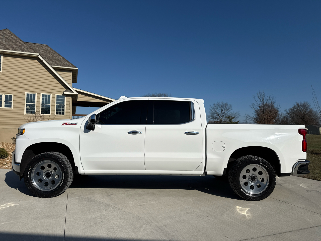 Chevrolet Silverado 1500 4WD Crew Cab 147" LTZ 2021